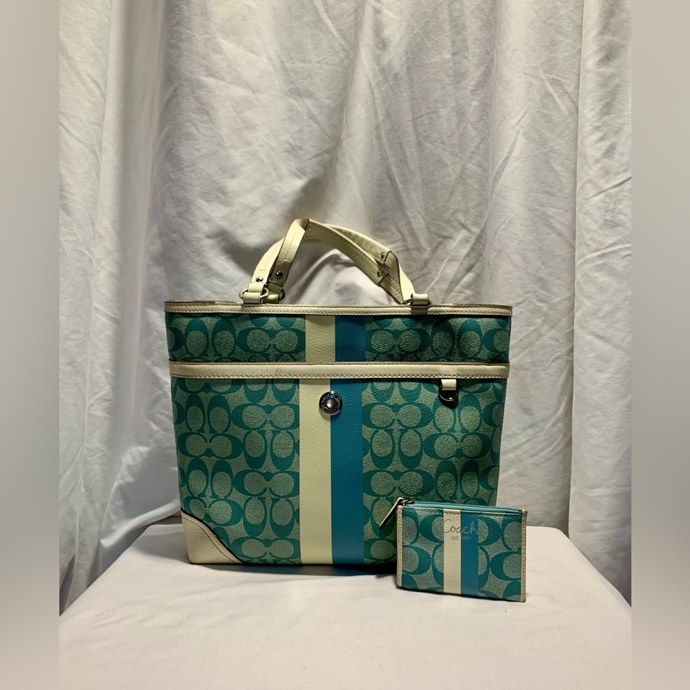 Coach shoulder bag
